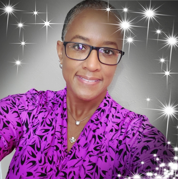 Meet your Posher, Kimberly - Picture 1 of 1
